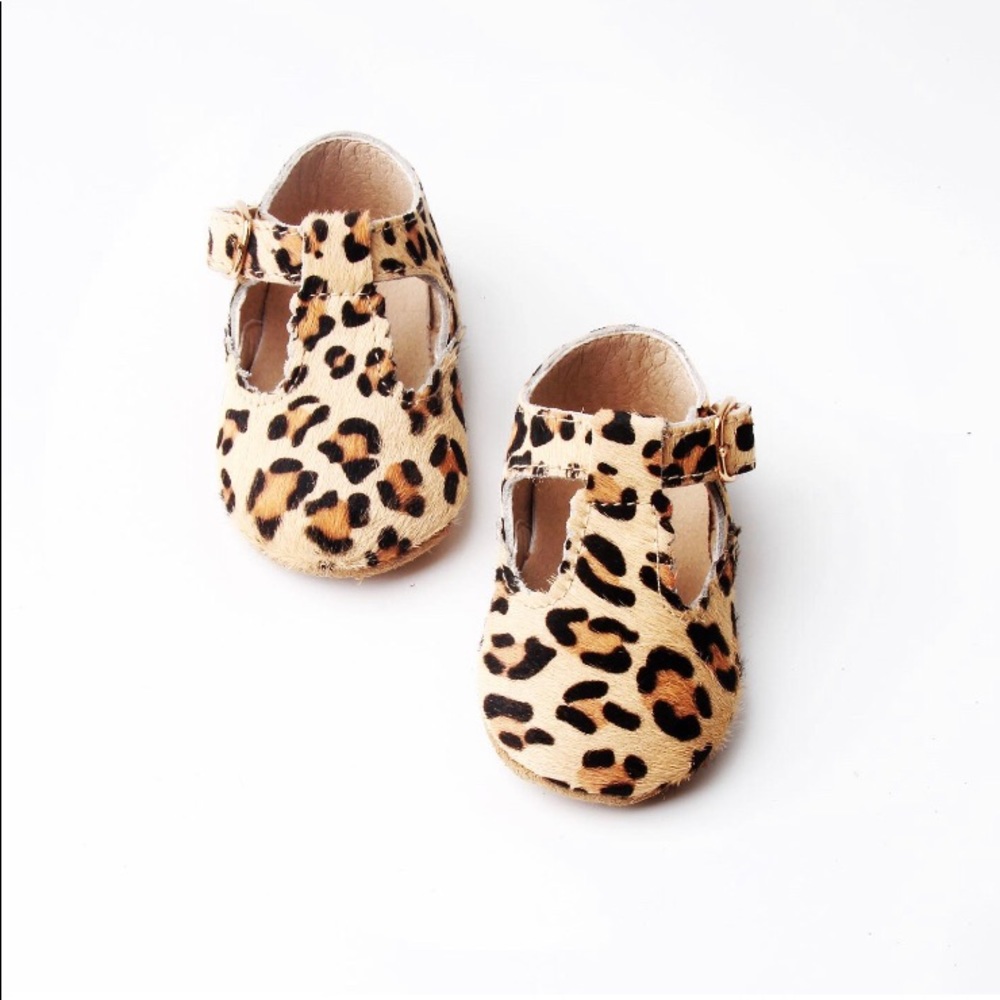 Leopard print T-bar kids shoes